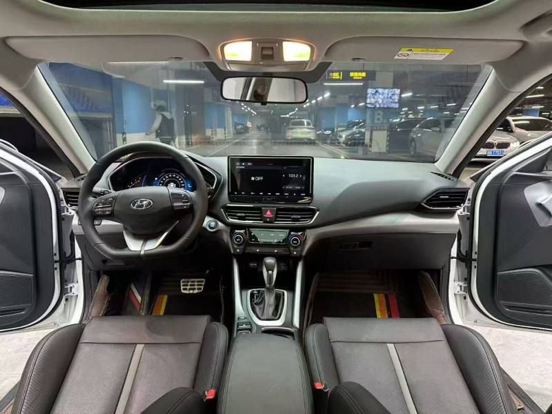 成都20年现代菲斯塔3