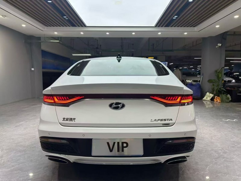 成都20年现代菲斯塔6