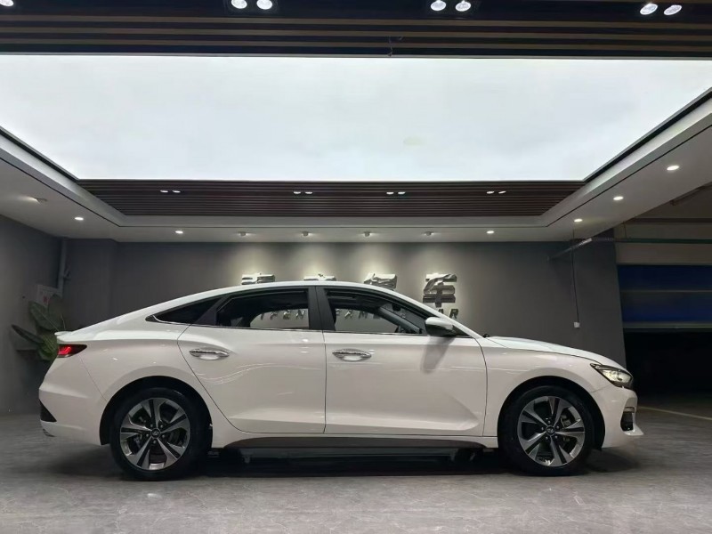 成都20年现代菲斯塔7