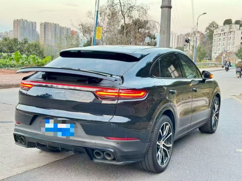 三明19年保时捷卡宴8