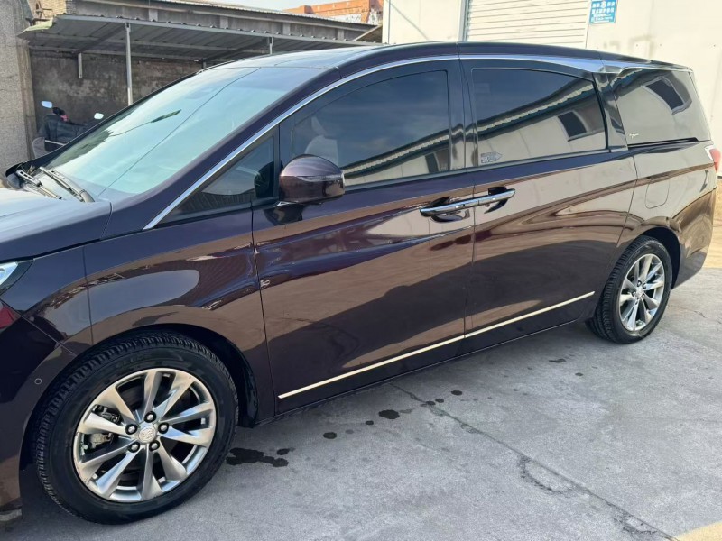 泰安21年別克GL82