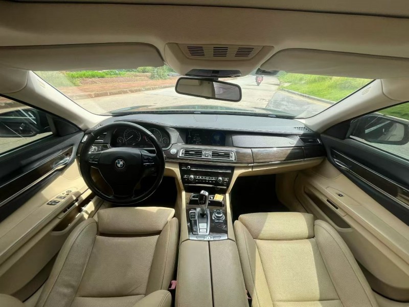 三明11年宝马7系6