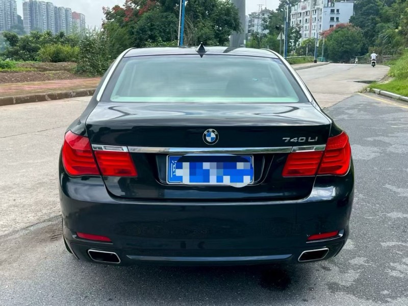 三明11年宝马7系9