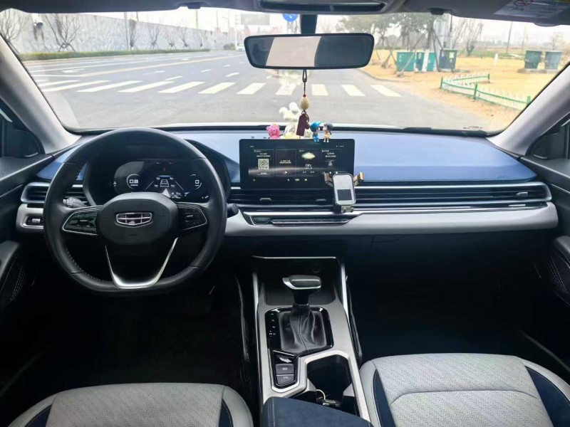 苏州22年吉利帝豪6