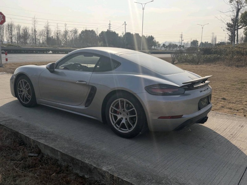 淮安20年保时捷7185