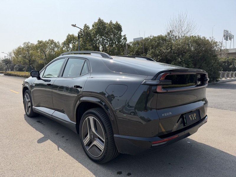 南通25年长安汽车启源6