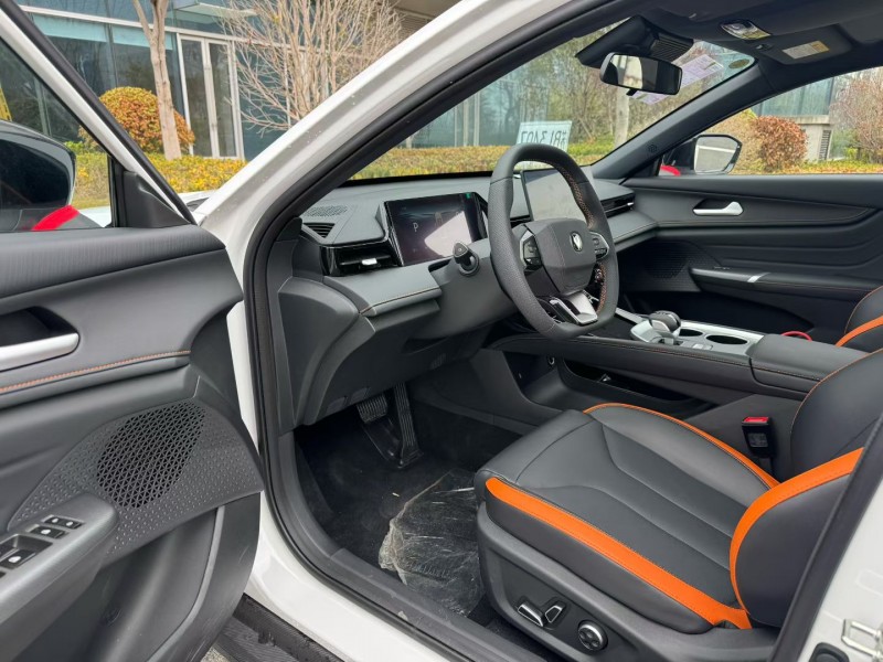 盐城25年长安汽车UNI9