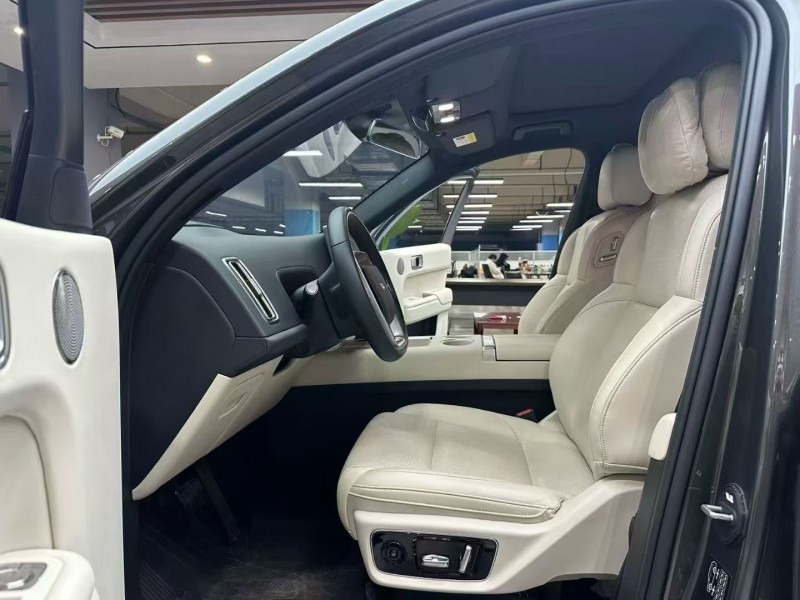 成都23年理想L74