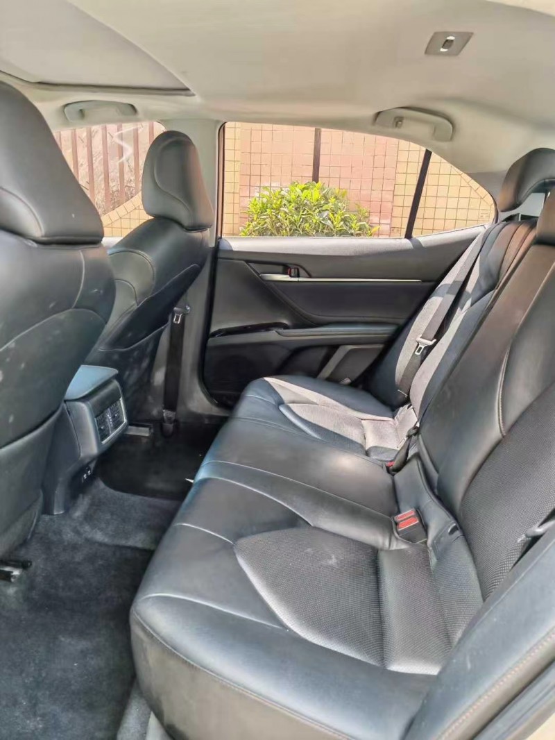 东莞20年丰田凯美瑞5