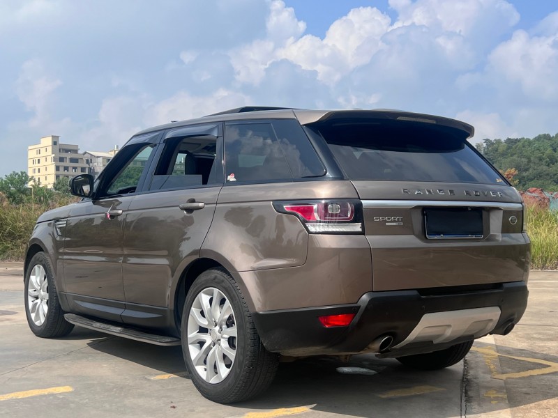 長沙14年路虎攬勝運動9