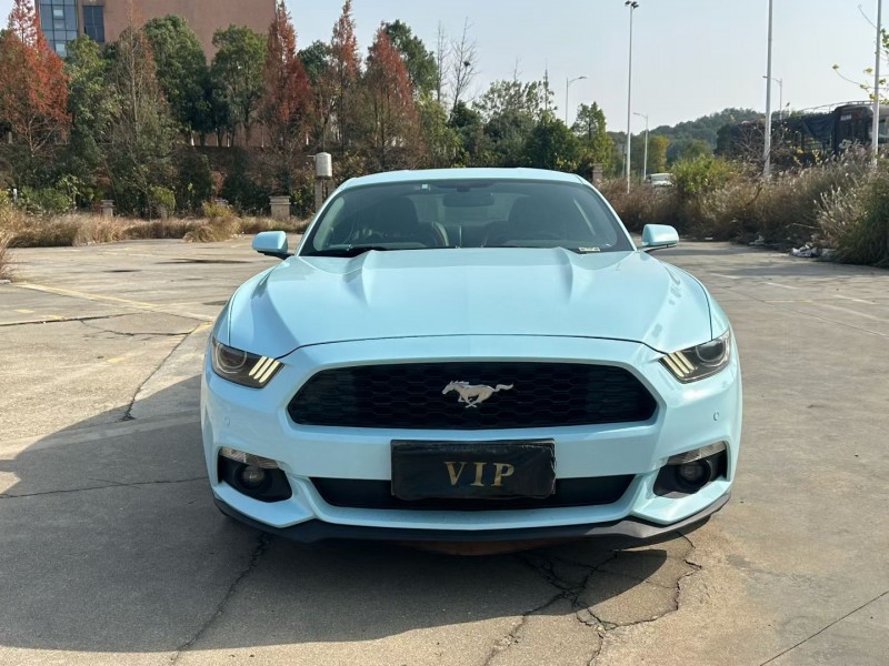 長沙16年福特野馬1