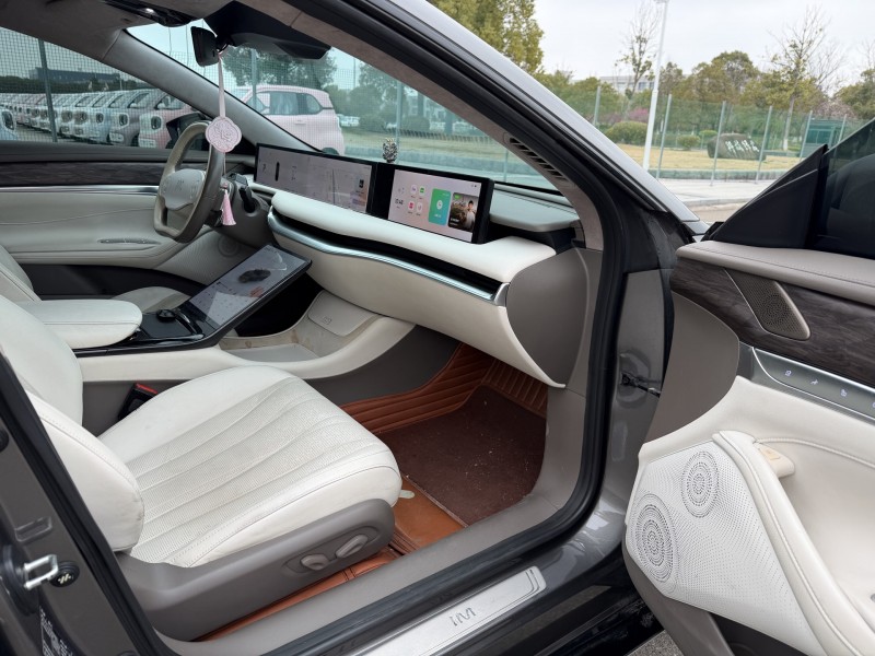 常州22年智己L73