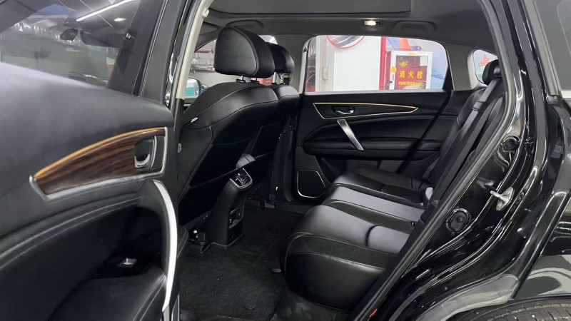 广州18年本田冠道4