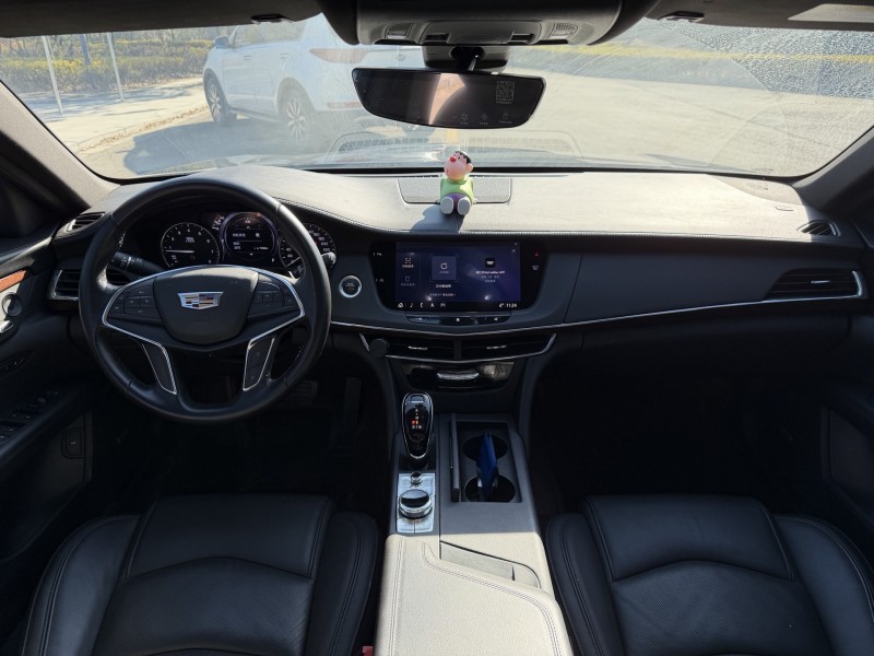 南通20年凯迪拉克CT67