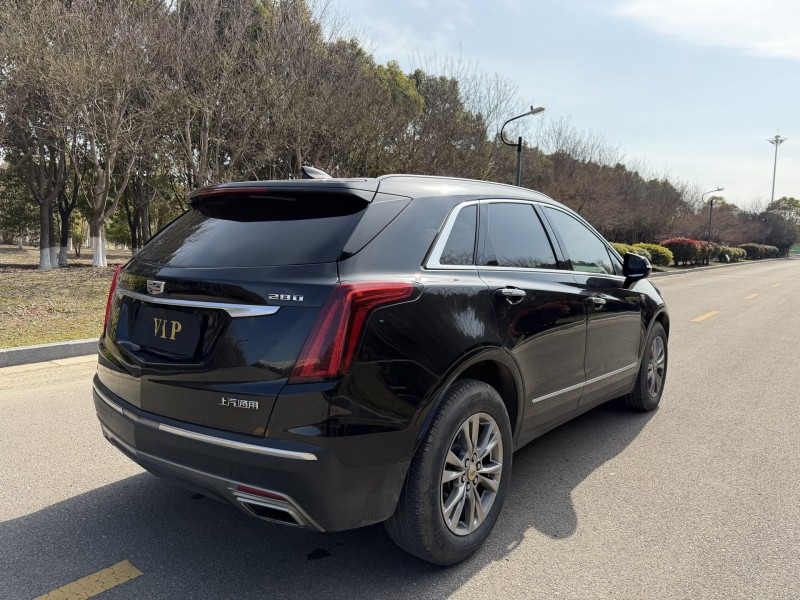 淮安19年凯迪拉克XT54