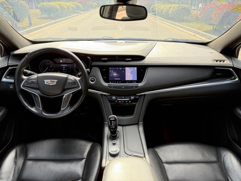 淮安19年凯迪拉克XT55