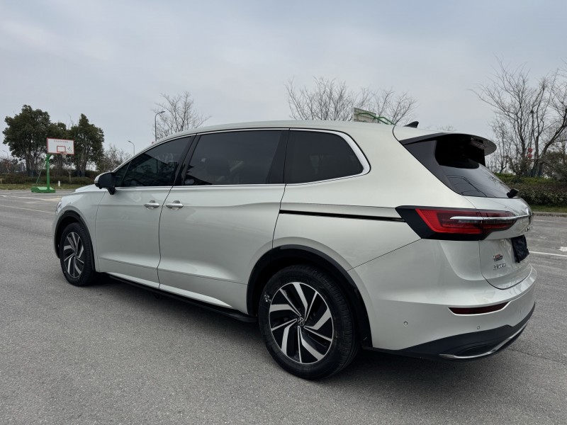 盐城23年大众威然4