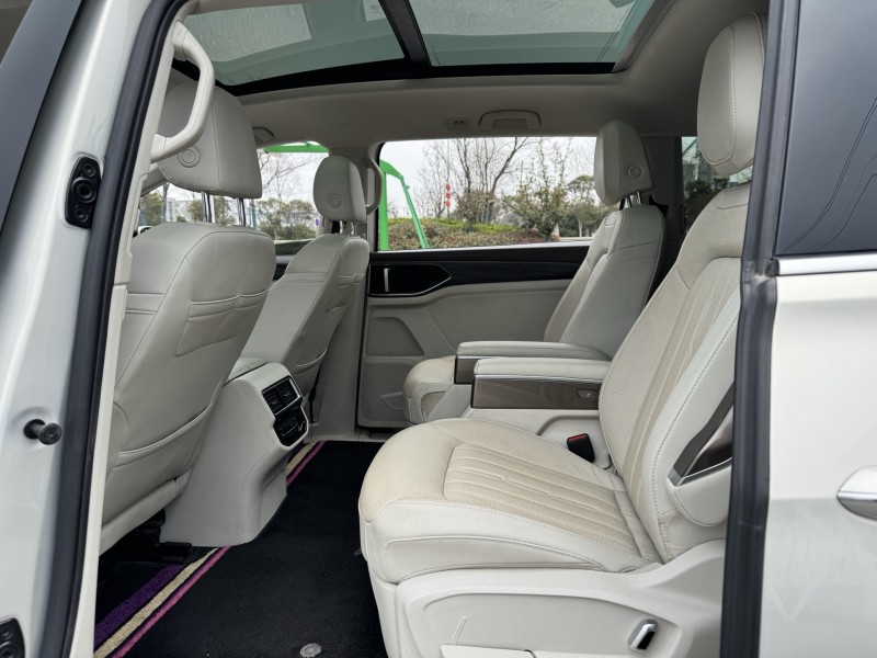 盐城23年大众威然8