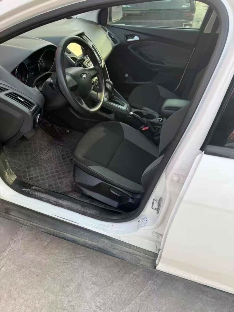 安阳13年福特福克斯3