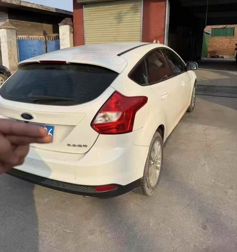 安阳13年福特福克斯7