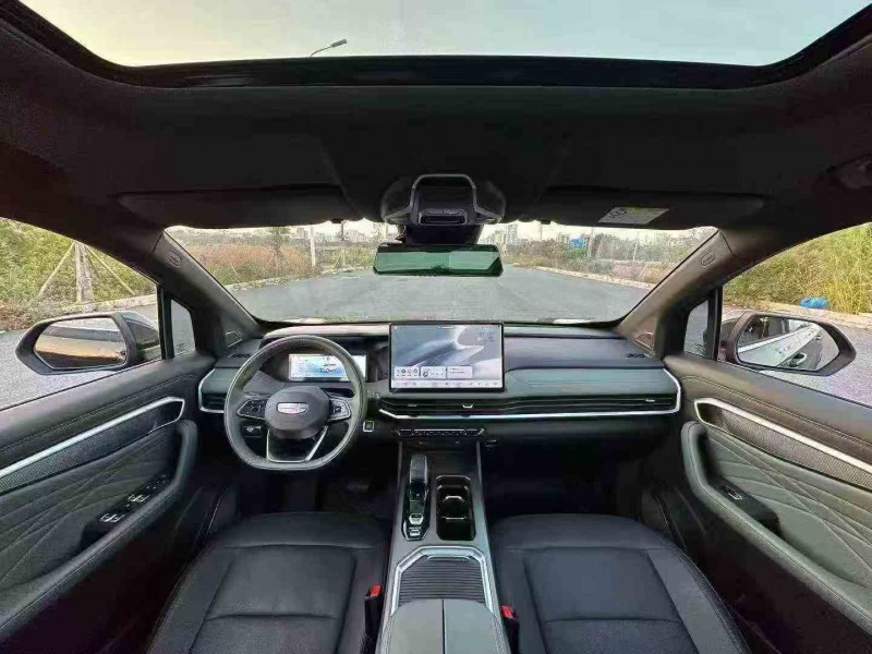 湛江24年吉利豪越4