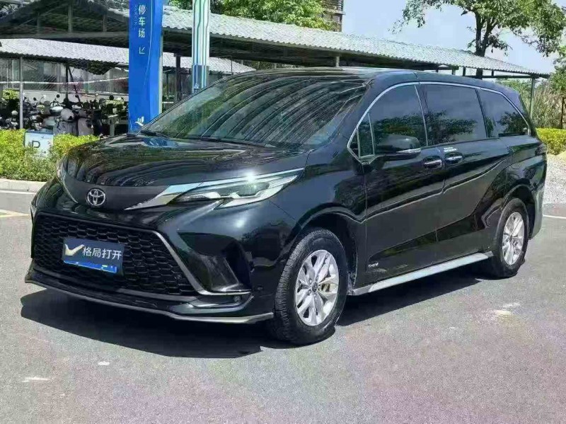 汕头24年丰田塞纳3