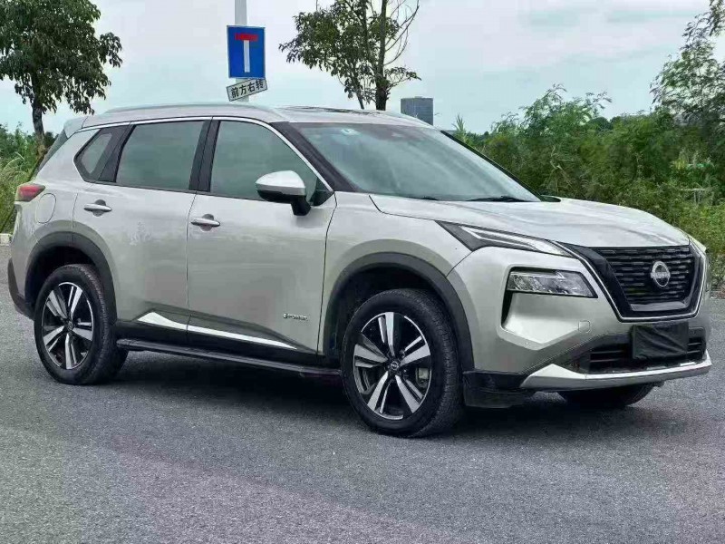 珠海23年日产奇骏3