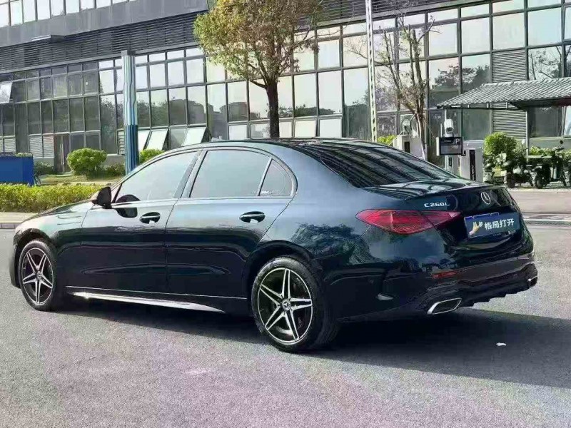 汕头24年奔驰C8