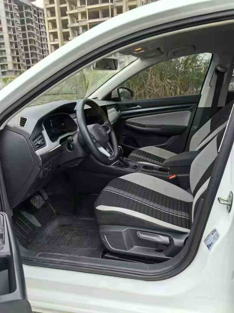 贵港24年大众宝来6