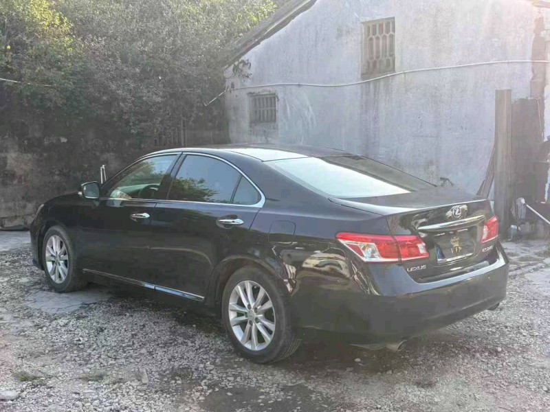 揭阳11年雷克萨斯ES6