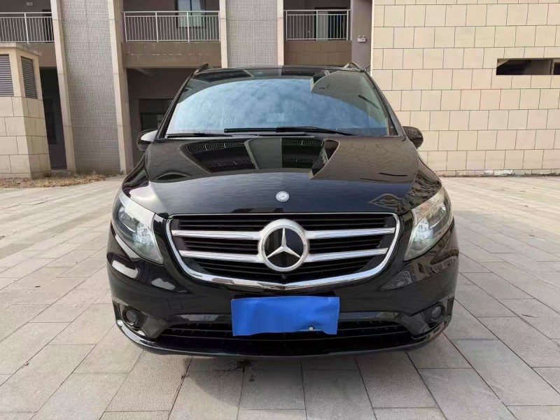 徐州21年奔驰威霆1