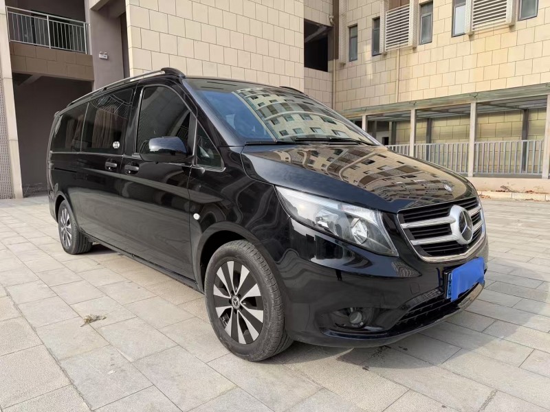 徐州21年奔驰威霆2