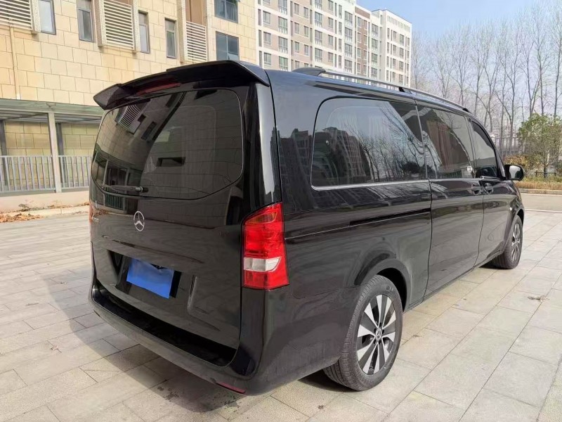 徐州21年奔驰威霆7