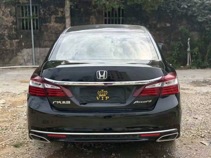 揭阳17年本田雅阁5