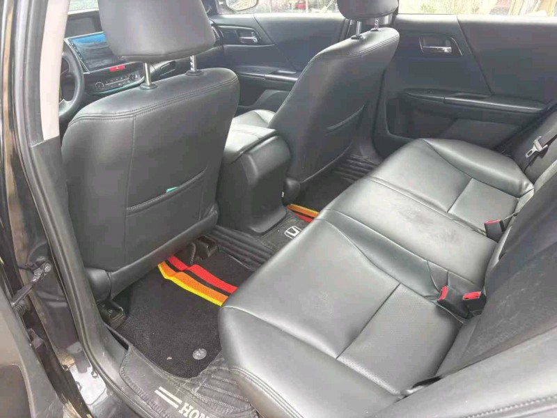 揭阳17年本田雅阁9