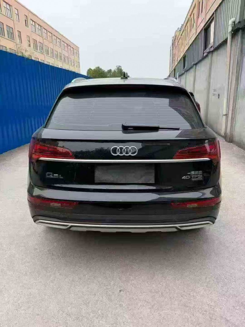 衢州23年奥迪Q59