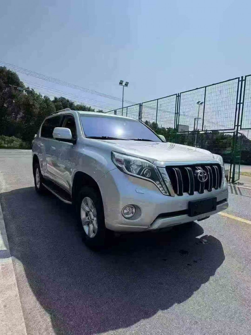 金华16年丰田普拉多2