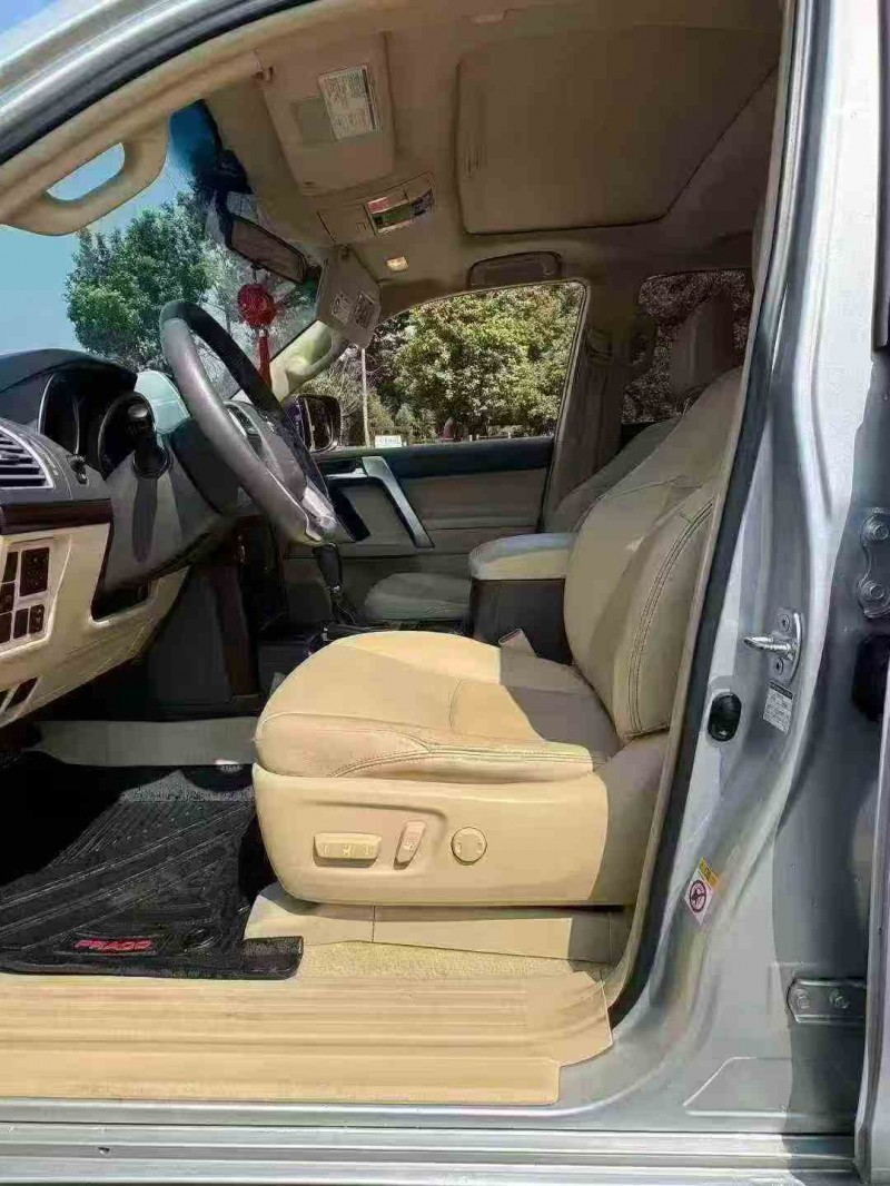 金华16年丰田普拉多6