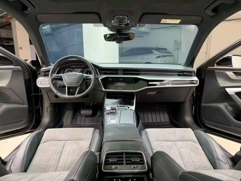 成都25年奥迪A6L8