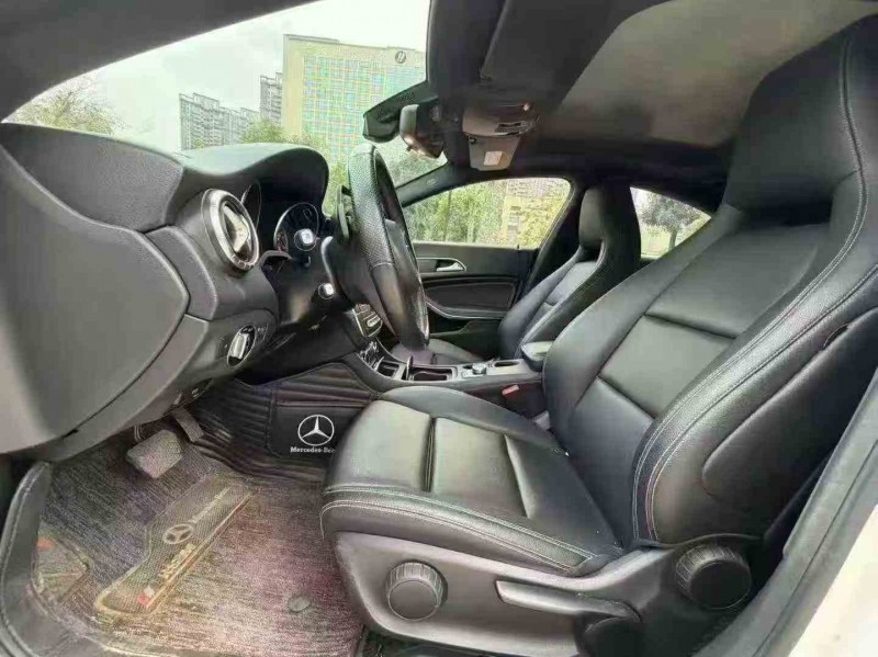 珠海19年奔驰CLA4