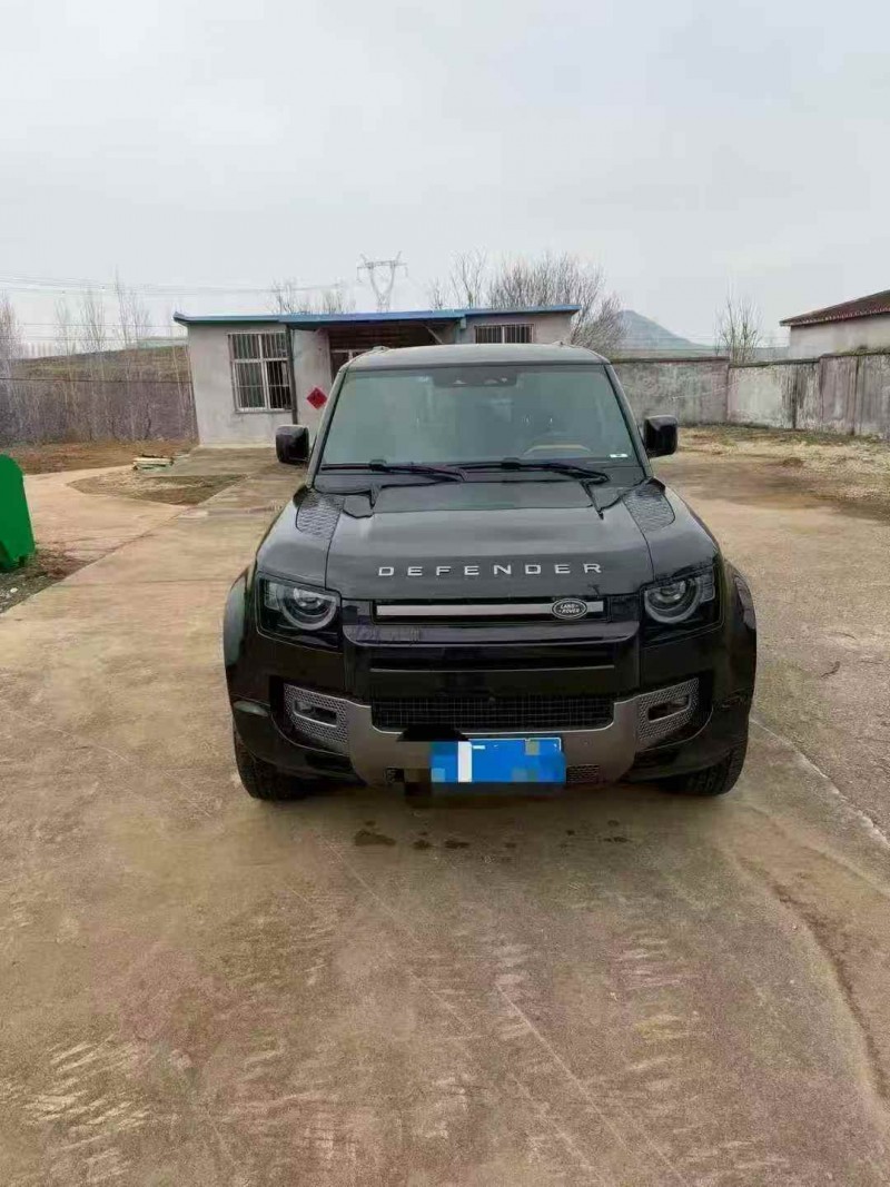 济南24年路虎卫士1