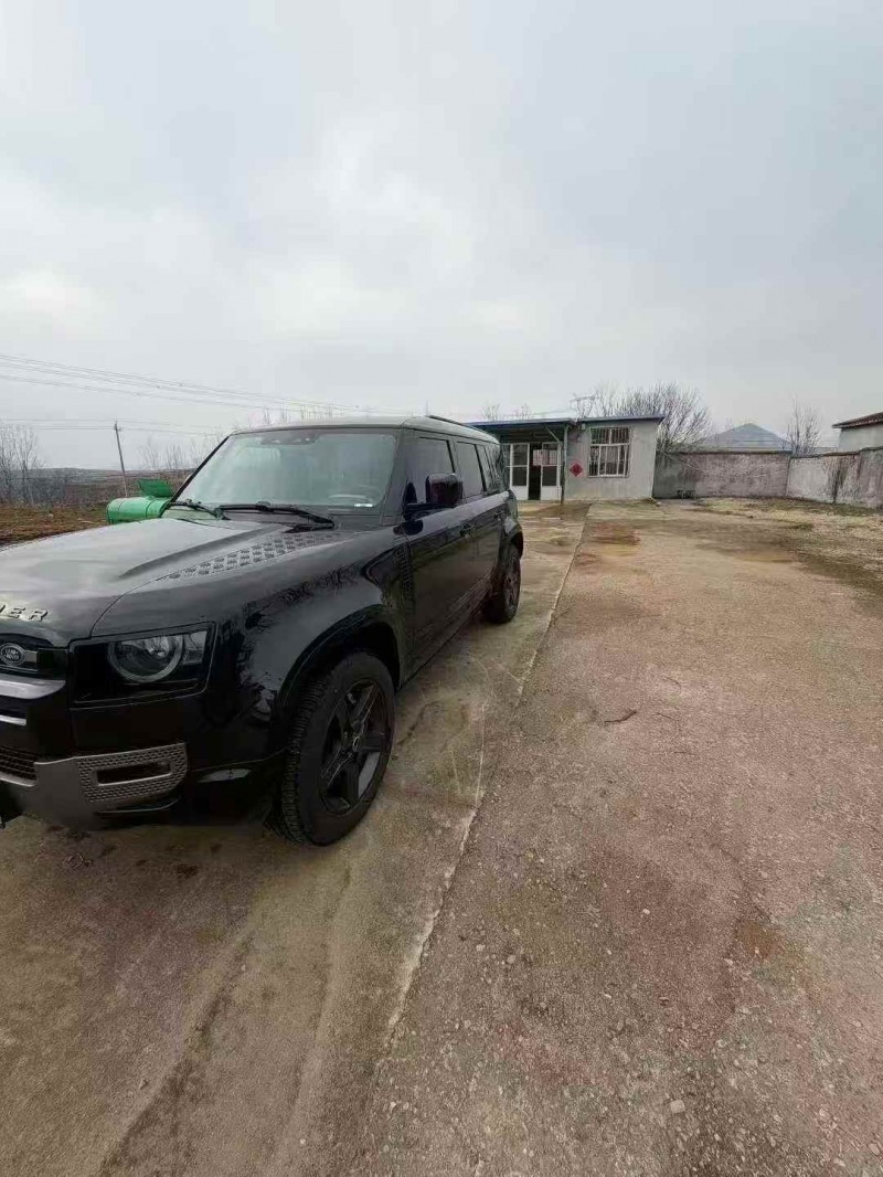 济南24年路虎卫士2