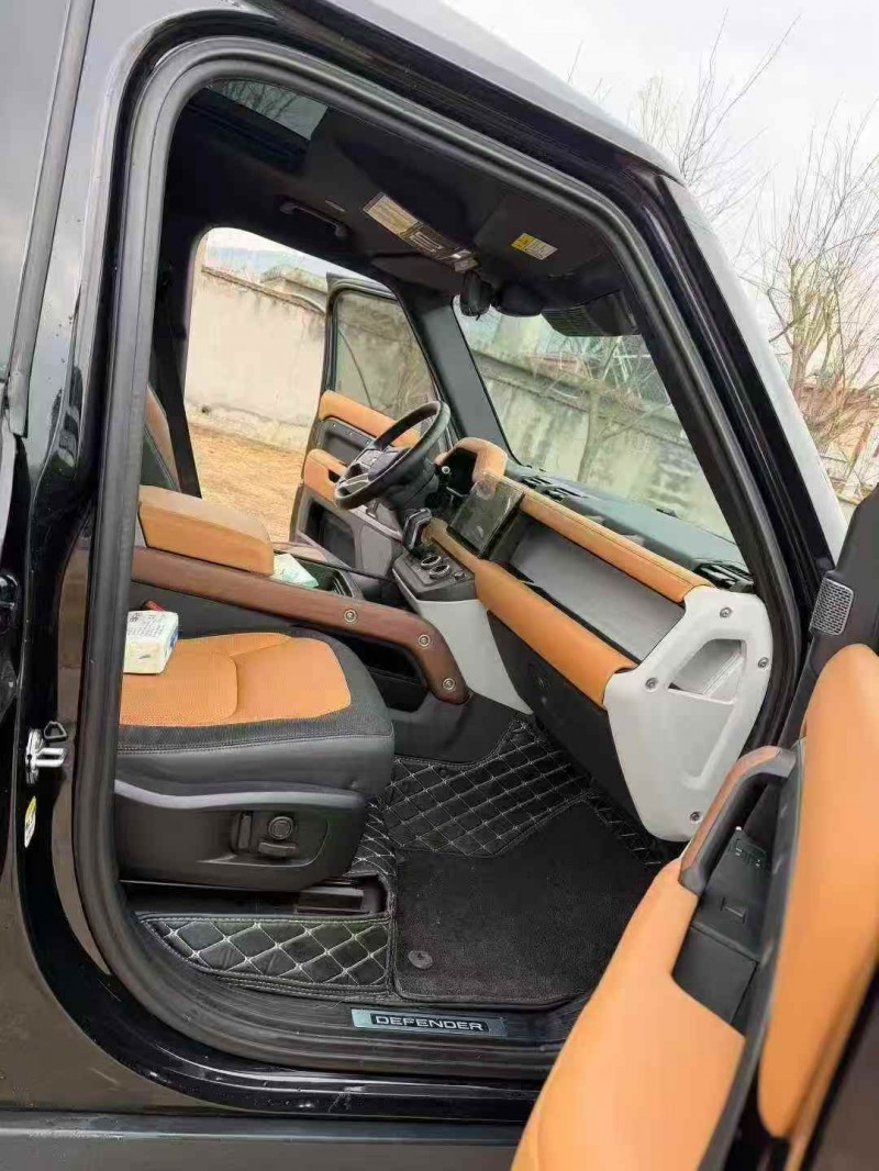 济南24年路虎卫士7