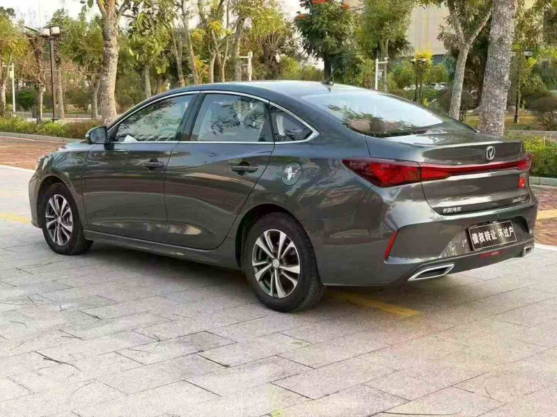 珠海24年长安汽车逸动8