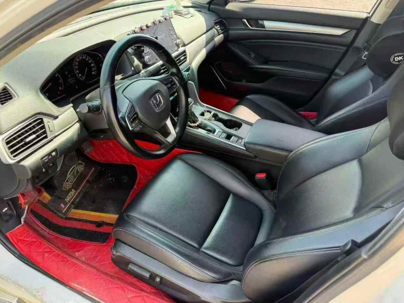 湛江19年本田雅阁5