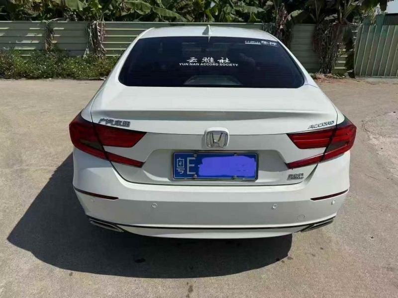 湛江19年本田雅阁9