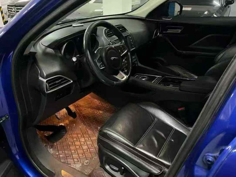 宿遷17年捷豹F-PACE6