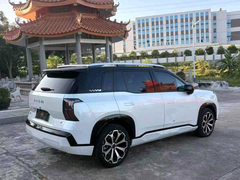 揭陽24年傳祺埃安V6