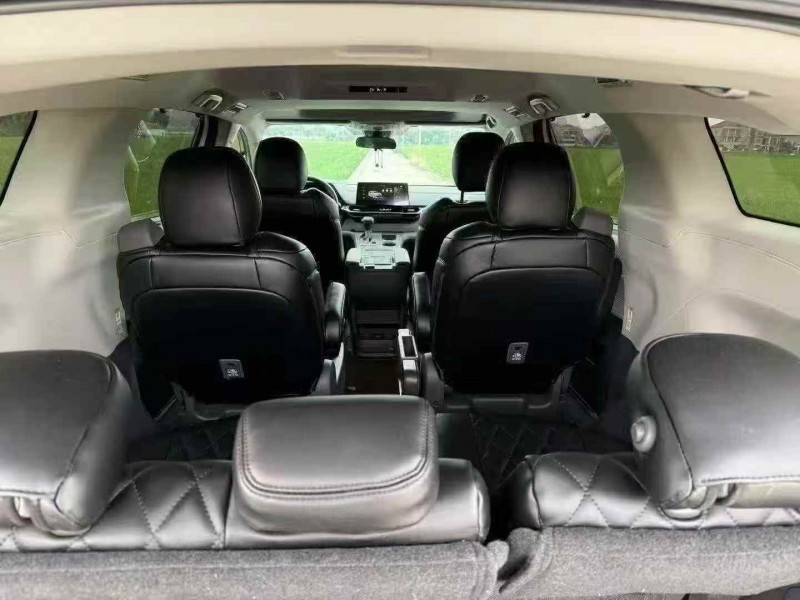 衢州25年丰田塞纳4