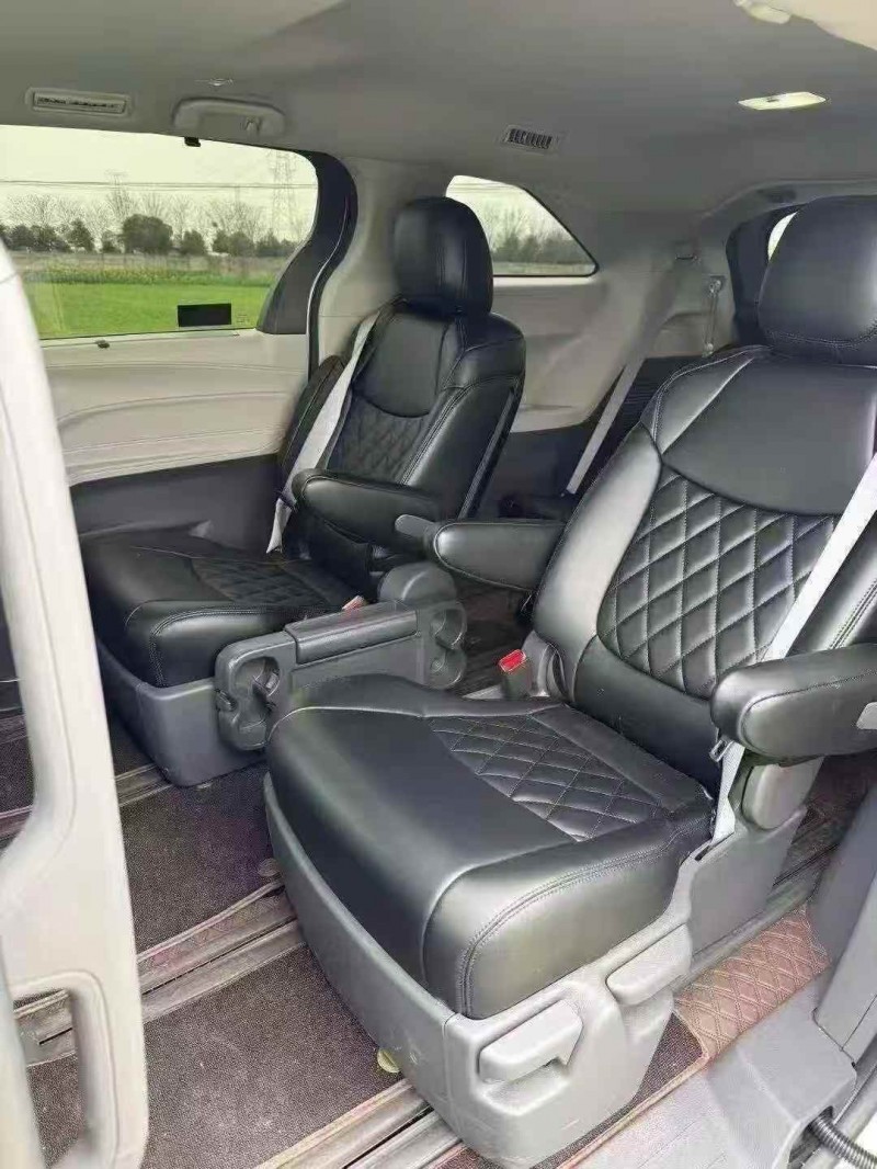 衢州25年丰田塞纳5